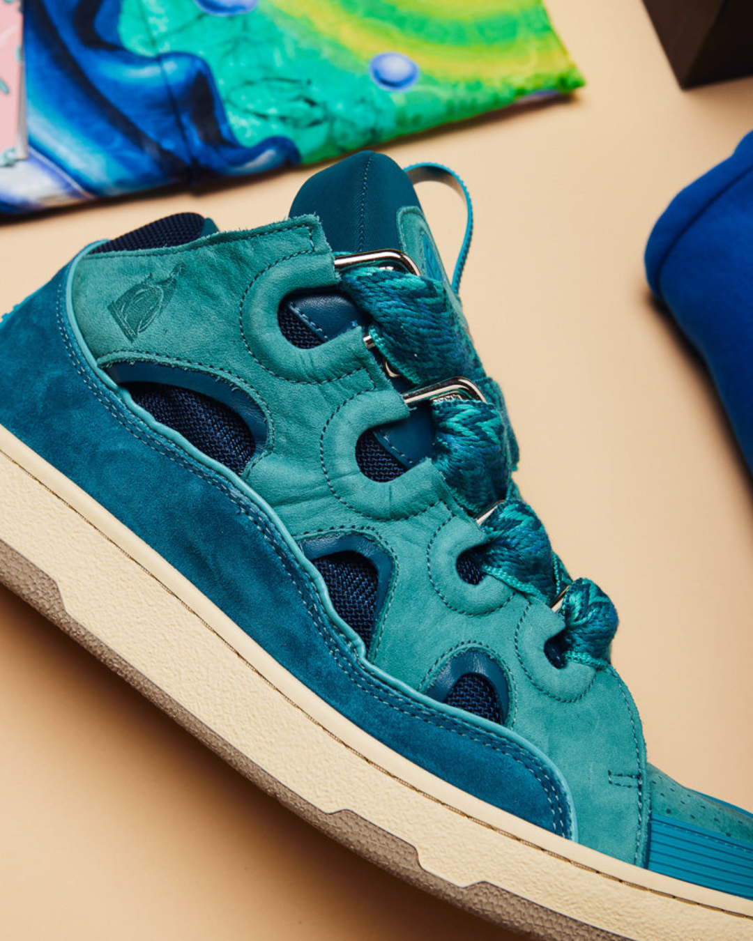 SUMMER SNEAKERS BOX - TIER 3